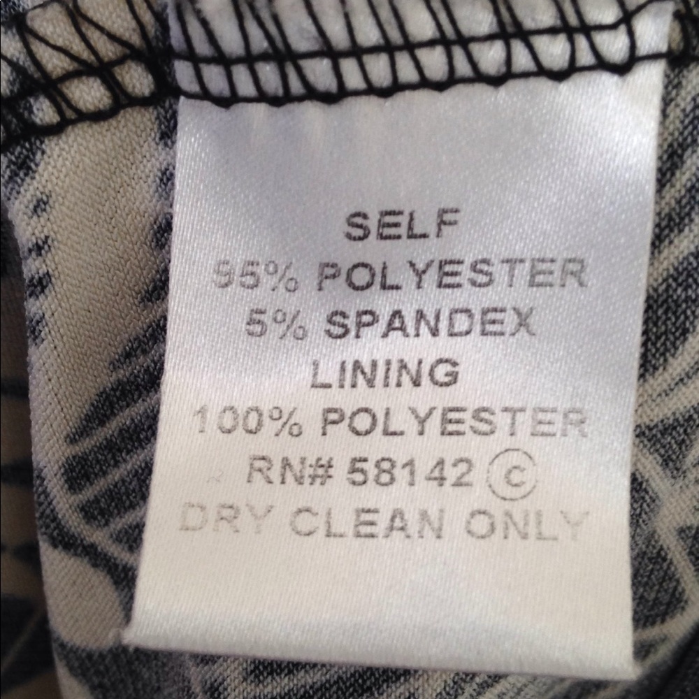 FINAL MARKDOWN Carina Long Sleeved Dress (14) - Picture 4 of 7